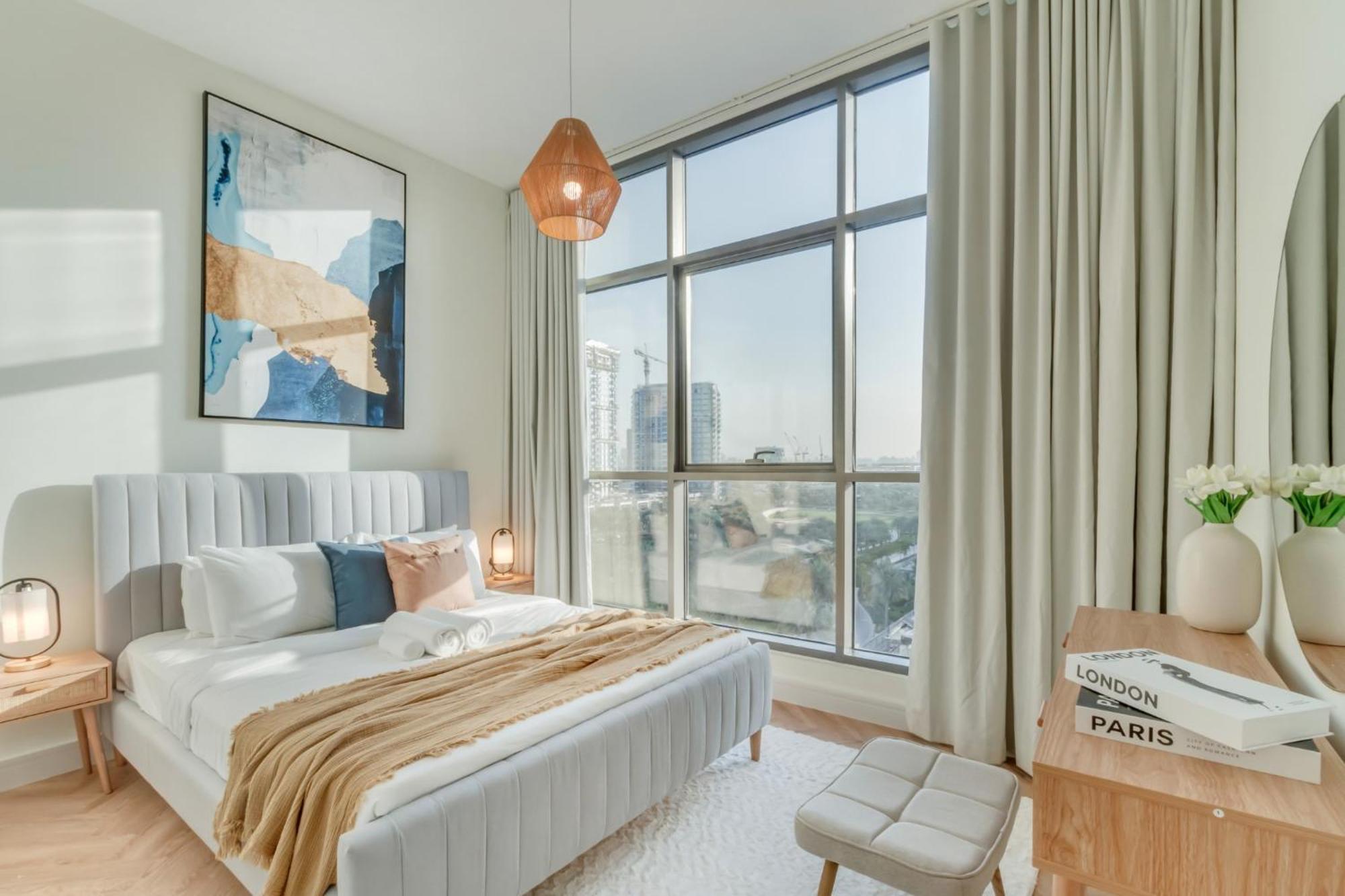 Apartment Sleek And Modern In Hills *