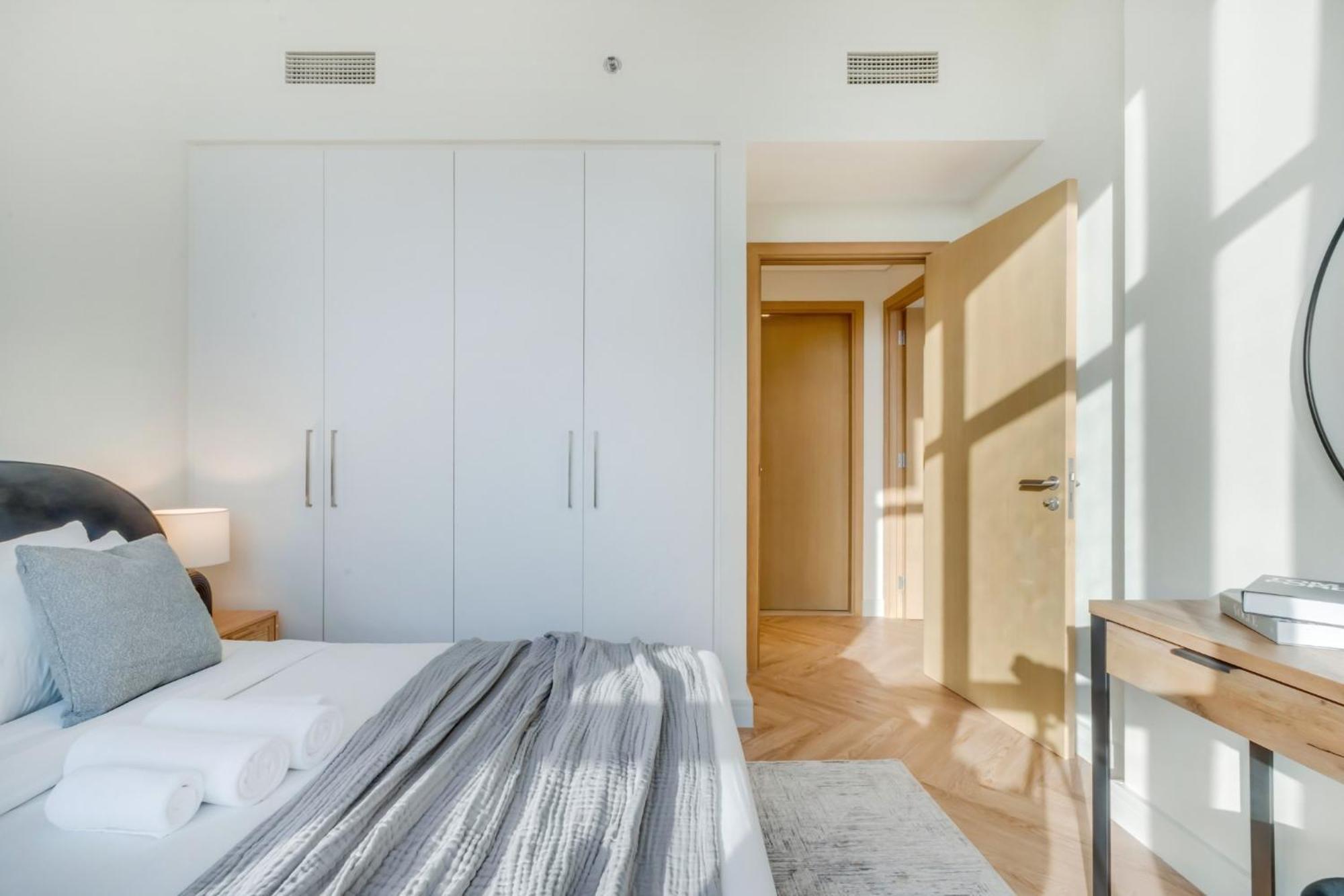 Sleek And Modern In Hills Dubai